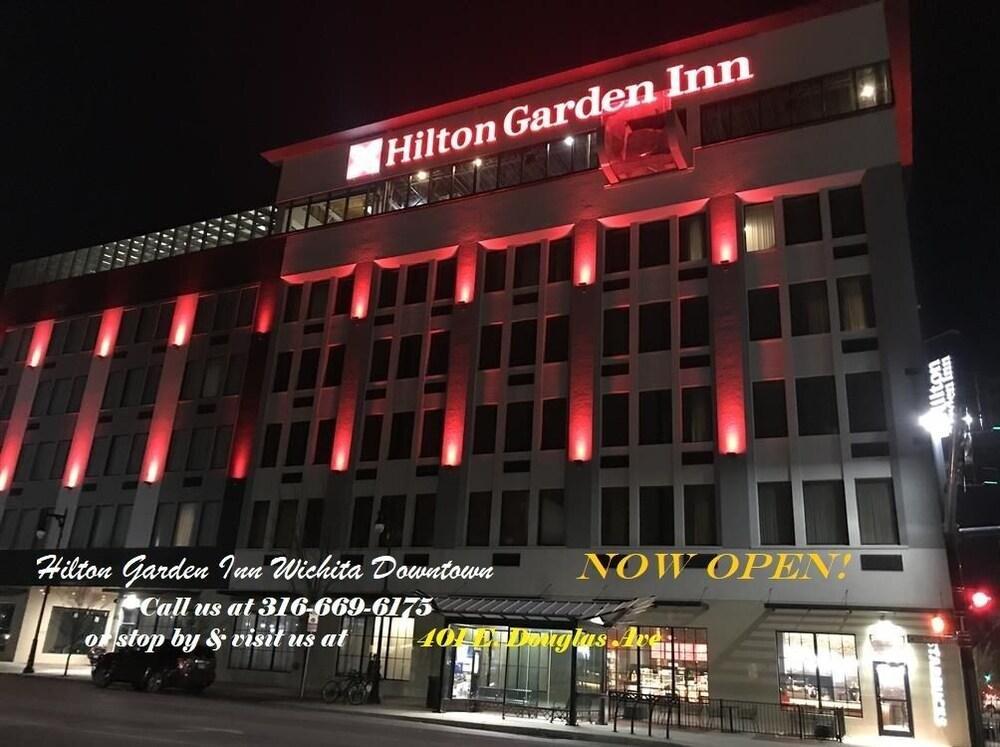 Hilton Garden Inn Wichita Downtown, Ks Exterior foto